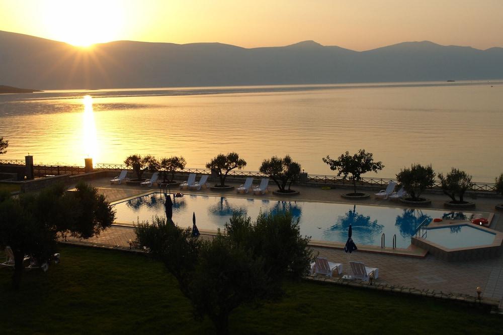 Europa Beach Hotel Galaxídhion Létesítmények fotó