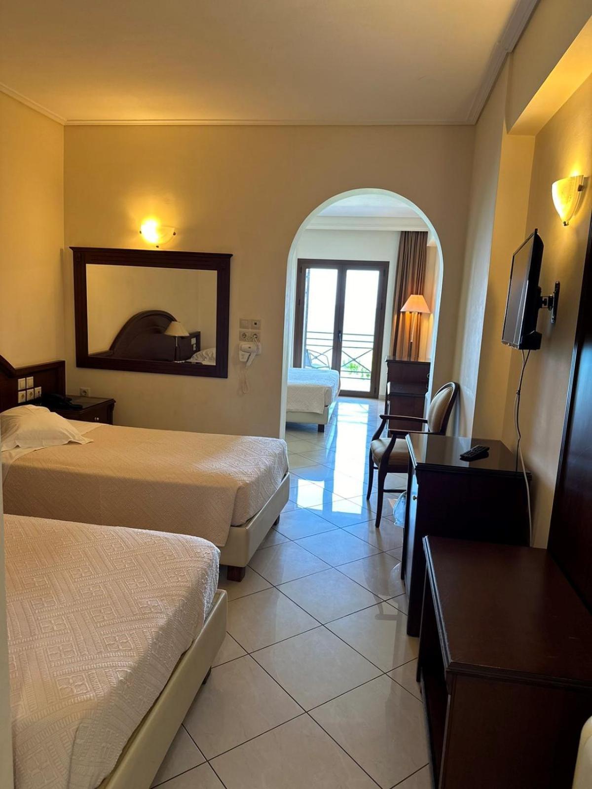 Europa Beach Hotel Galaxídhion Kültér fotó