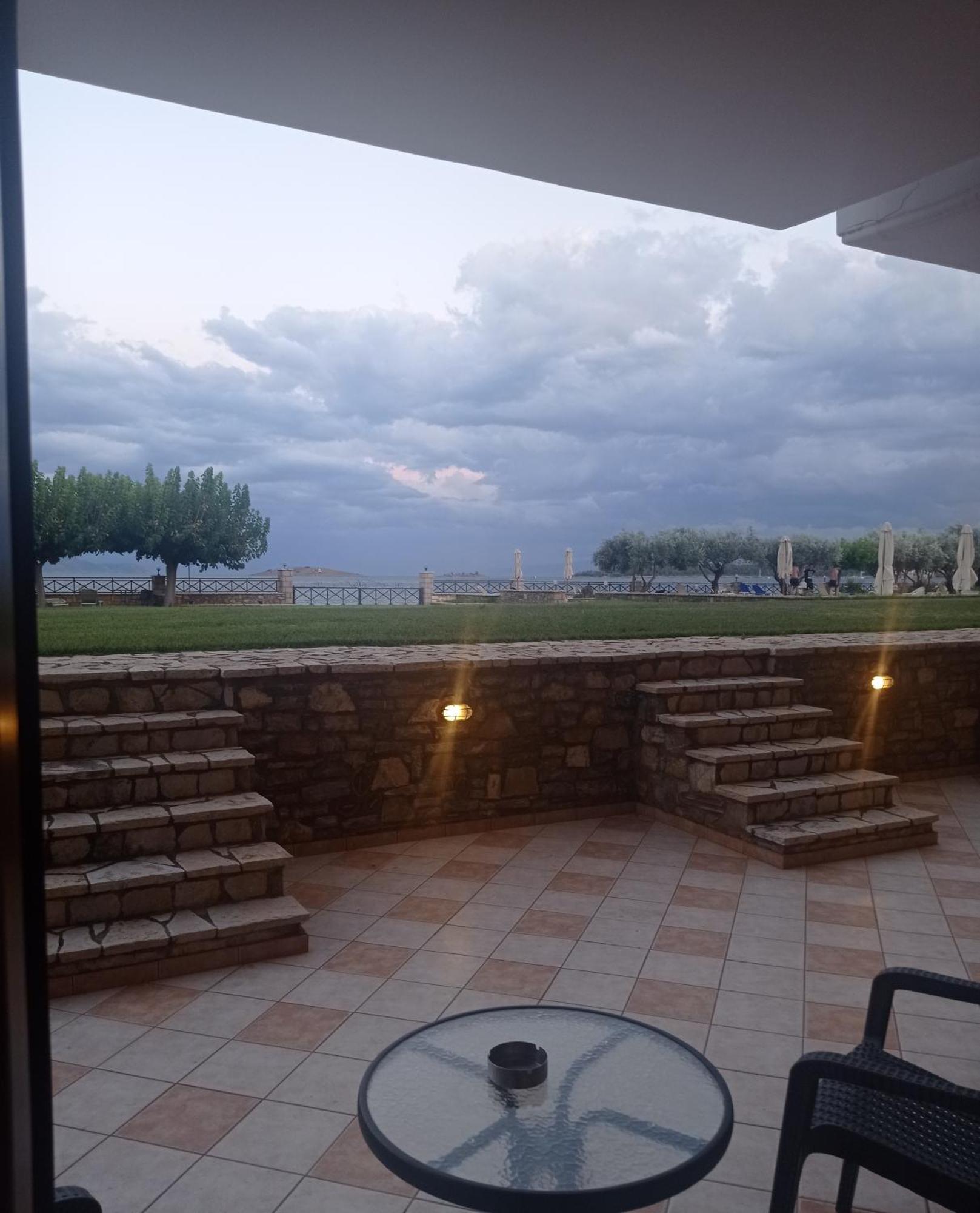 Europa Beach Hotel Galaxídhion Kültér fotó