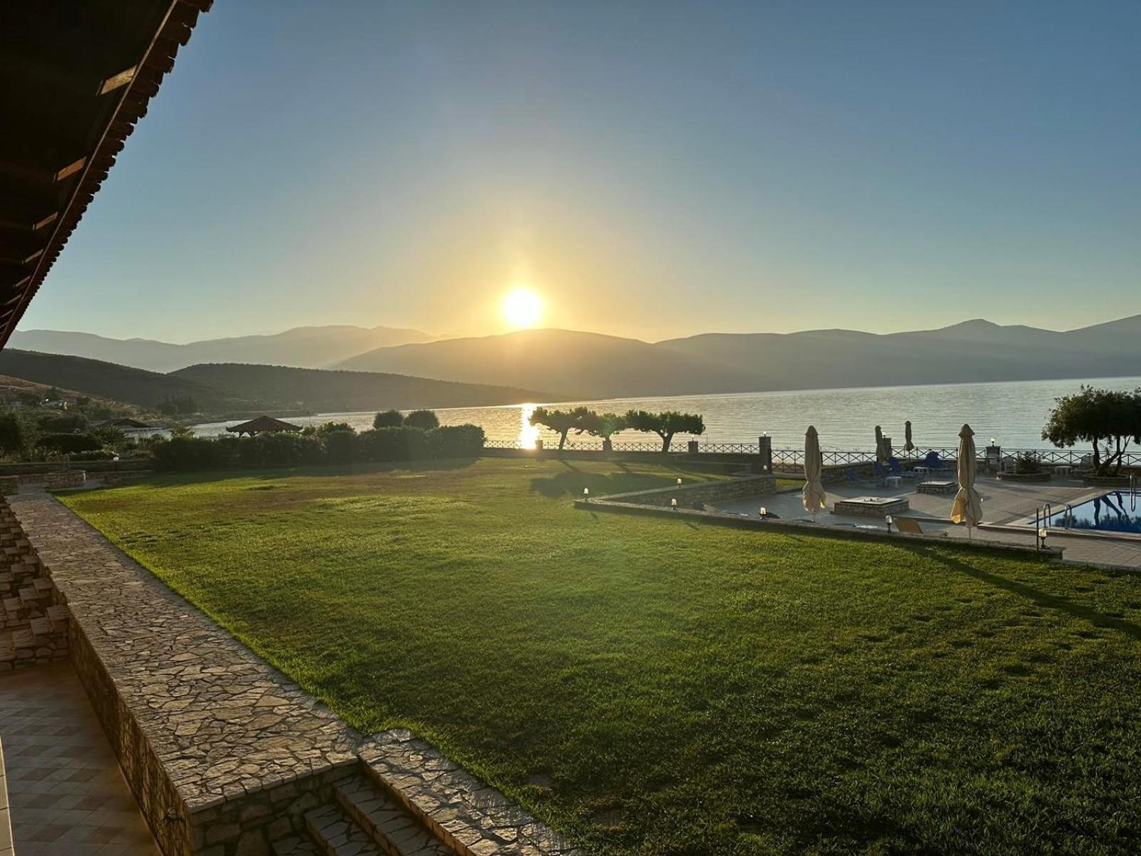 Europa Beach Hotel Galaxídhion Kültér fotó