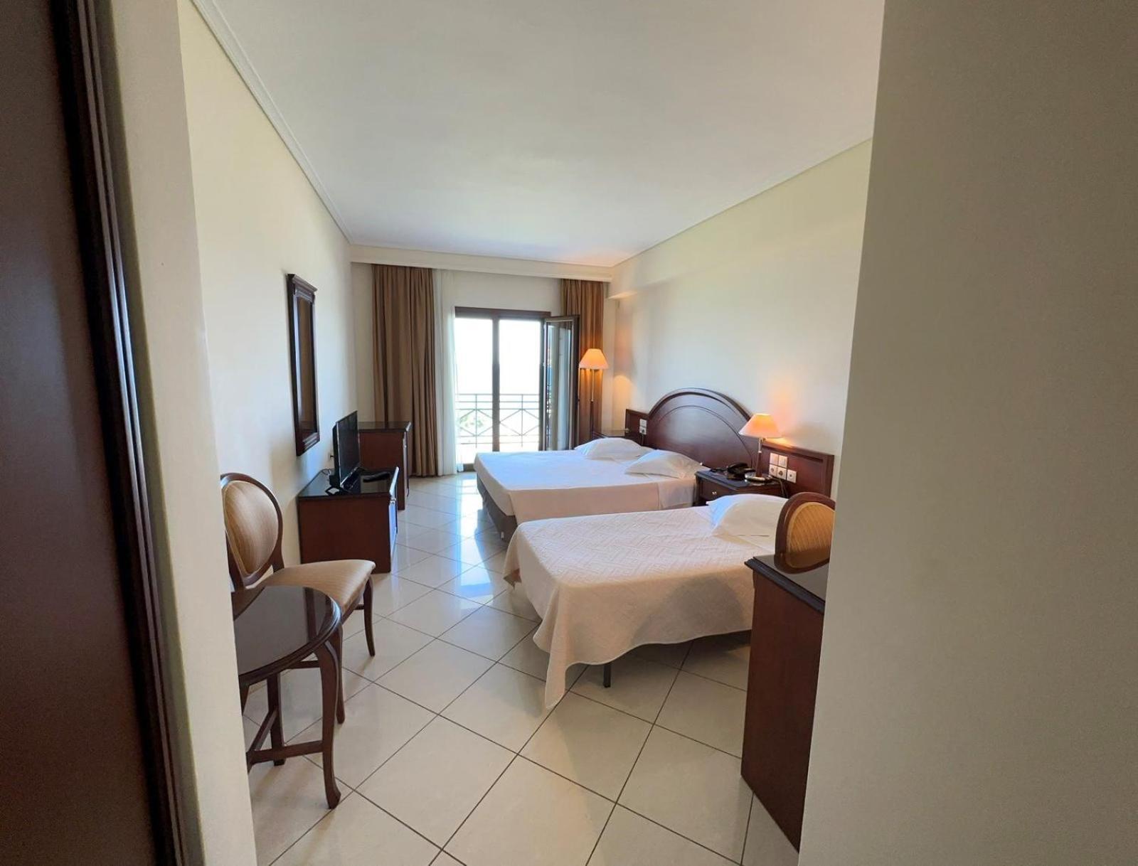 Europa Beach Hotel Galaxídhion Kültér fotó